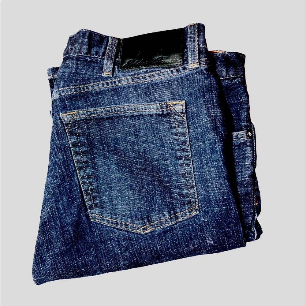 Eddie Bauer Jeans 38x30 in like new condition - Picture 2 of 3